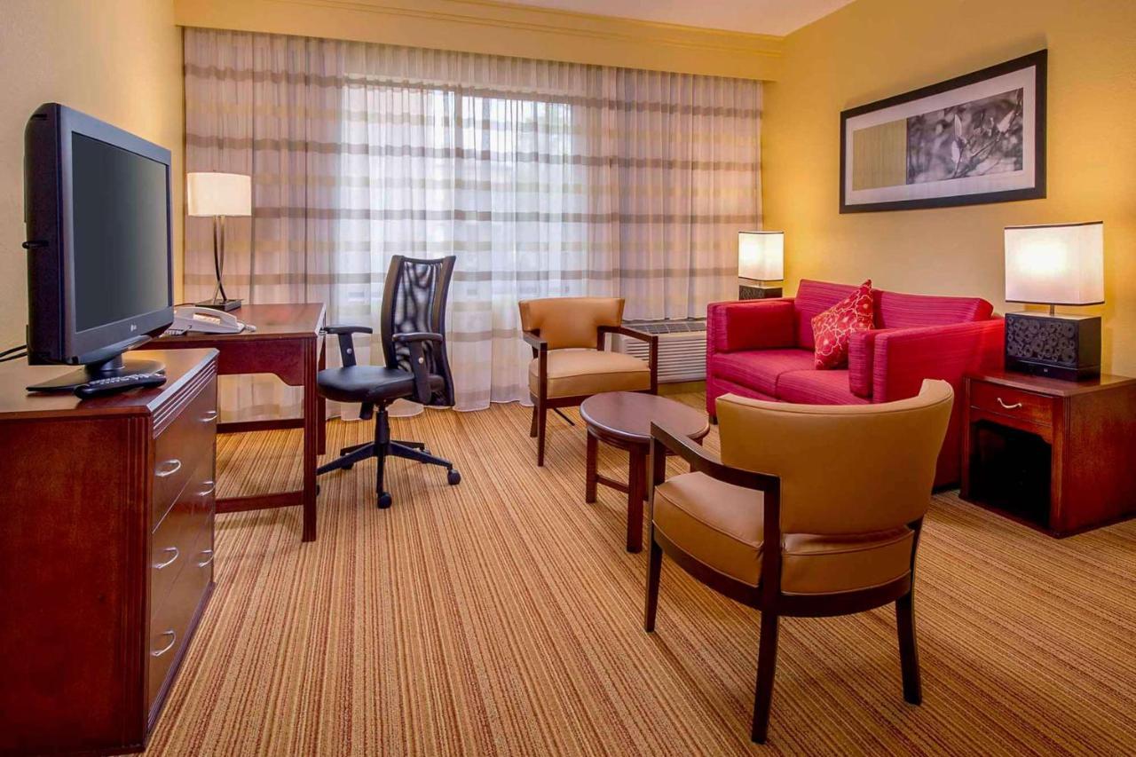 Sonesta Select Durham Research Triangle Park Hotel Exterior foto
